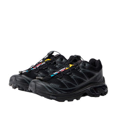 Un paio di Salomon Xt-6 Footwear Un paio di Salomon Xt-6 Footwear