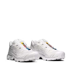 Un paio di Salomon Xt-6 Footwear Un paio di Salomon Xt-6 Footwear