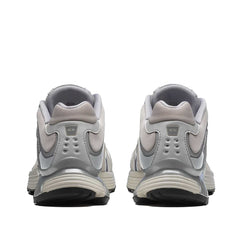 Un paio di Salomon Xt-Whisper Footwear Un paio di Salomon Xt-Whisper Footwear