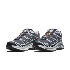 Un paio di Salomon Xt-6 Footwear Un paio di Salomon Xt-6 Footwear