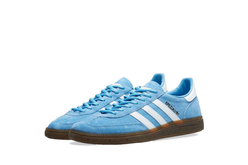 Un paio di Adidas Originals Handball Spezial Footwear Un paio di Adidas Originals Handball Spezial Footwear