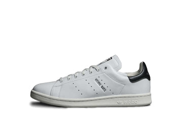 Un paio di Adidas Originals Stan Smith Lux Footwear Un paio di Adidas Originals Stan Smith Lux Footwear