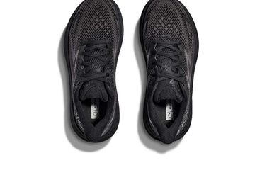 Un paio di Hoka One Clifton 9 Footwear Un paio di Hoka One Clifton 9 Footwear
