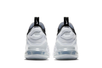 Un paio di Nike Air Max 270 Footwear Un paio di Nike Air Max 270 Footwear