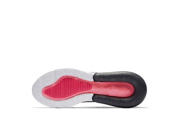 Un paio di Nike Air Max 270 Footwear Un paio di Nike Air Max 270 Footwear