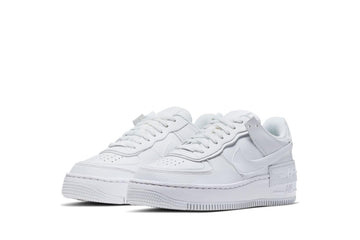 Un paio di Nike Air Force 1 Shadow Footwear Un paio di Nike Air Force 1 Shadow Footwear