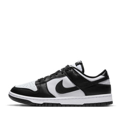 Un paio di Nike Dunk Low Retro Footwear Un paio di Nike Dunk Low Retro Footwear