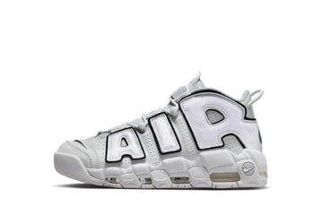 Un paio di Nike Air More Uptempo '96 Footwear Un paio di Nike Air More Uptempo '96 Footwear