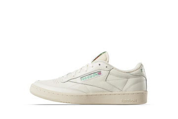 Un paio di Reebok Club C 1985 Tv Footwear Un paio di Reebok Club C 1985 Tv Footwear