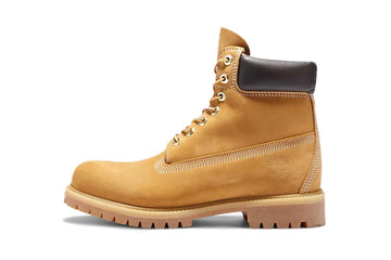 Un paio di Timberland 6'' Premium Boot Footwear Un paio di Timberland 6'' Premium Boot Footwear