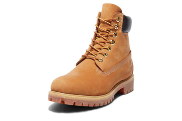 Un paio di Timberland 6'' Premium Boot Footwear Un paio di Timberland 6'' Premium Boot Footwear
