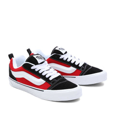 Un paio di Vans Knu Skool Footwear Un paio di Vans Knu Skool Footwear