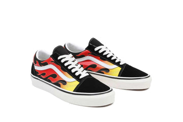 Un paio di Vans Old Skool 36 Dx Anaheim Factory Flame Footwear Un paio di Vans Old Skool 36 Dx Anaheim Factory Flame Footwear