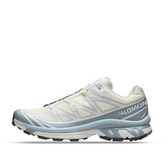 Un paio di Salomon Xt-6 Footwear