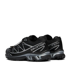 Un paio di Salomon Xt-6 Gtx Footwear
