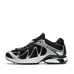 Un paio di Salomon Xt-Whisper Footwear