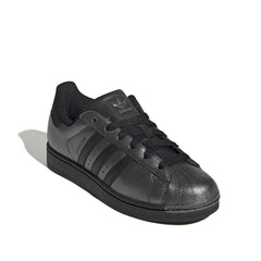 Un paio di Adidas Originals Superstar II W Footwear