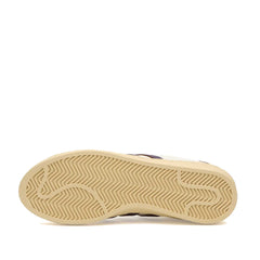 Un paio di Adidas Originals Jabbar Lo Half Shell Footwear
