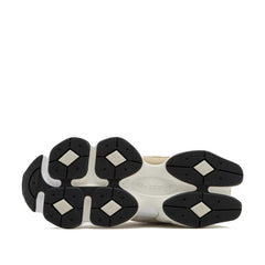 Un paio di New Balance 9060 Wht Footwear