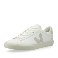 Un paio di Veja Campo Footwear