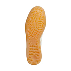 Un paio di Adidas Originals Handball Spezial Footwear