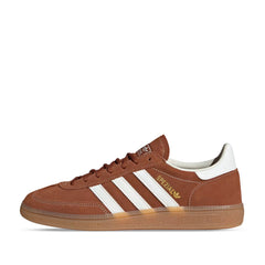 Un paio di Adidas Originals Handball Spezial Footwear