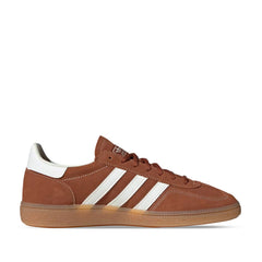 Un paio di Adidas Originals Handball Spezial Footwear