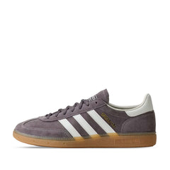 Un paio di Adidas Originals Handball Spezial Footwear