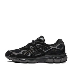 Un paio di Asics Gel-Nyc Footwear
