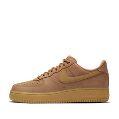 Un paio di Nike Air Force 1 '07 Wb Footwear
