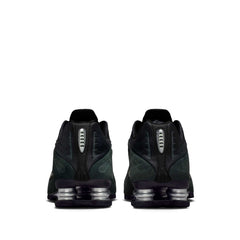 Un paio di Nike W Shox R4 Footwear