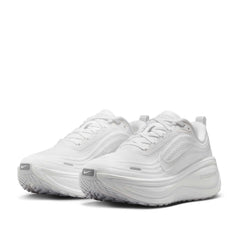 Un paio di Nike W Vomero Plus Footwear