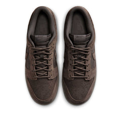 Un paio di Nike Dunk Low Retro Se Footwear