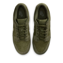 Un paio di Nike Dunk Low Retro Se Footwear