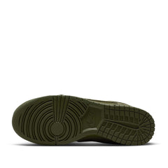 Un paio di Nike Dunk Low Retro Se Footwear