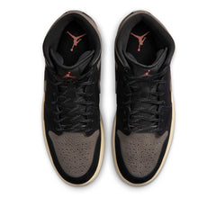 Un paio di Nike Jordan Air Jordan 1 Mid Se Footwear