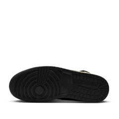 Un paio di Nike Jordan Air Jordan 1 Mid Se Footwear
