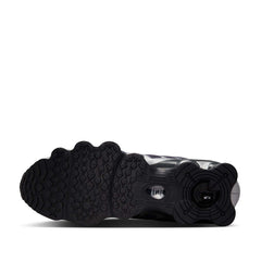 Un paio di Nike Shox Tl Print Footwear