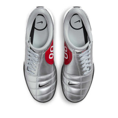 Un paio di Nike W T90 Footwear