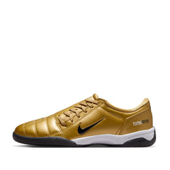 Un paio di Nike Wt90 Footwear