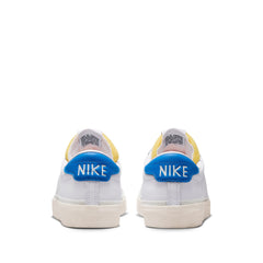 Un paio di Nike Tennis Classic Ac Footwear