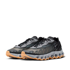 Un paio di Nike Air Max Dn8 Transluscent Qs Footwear