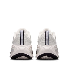 Un paio di Nike W Vomero Plus Footwear