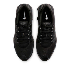 Un paio di Nike Shox Nz Footwear