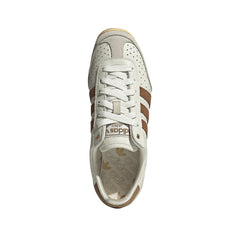 Un paio di Adidas Originals Japan W Footwear