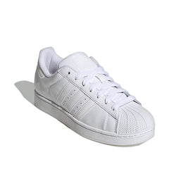 Un paio di Adidas Originals Superstar II Footwear