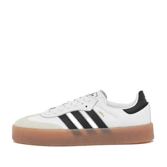 Un paio di Adidas Originals W Samba Platform Footwear