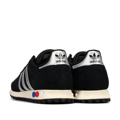 Un paio di Adidas Originals La Trainer Og Footwear