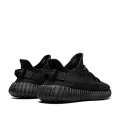 Un paio di Adidas Yeezy Yeezy Boost 350 V2 Sn99 Footwear