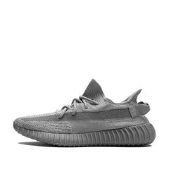 Un paio di Adidas Yeezy Yeezy Boost 350 V2 Sn99 Footwear